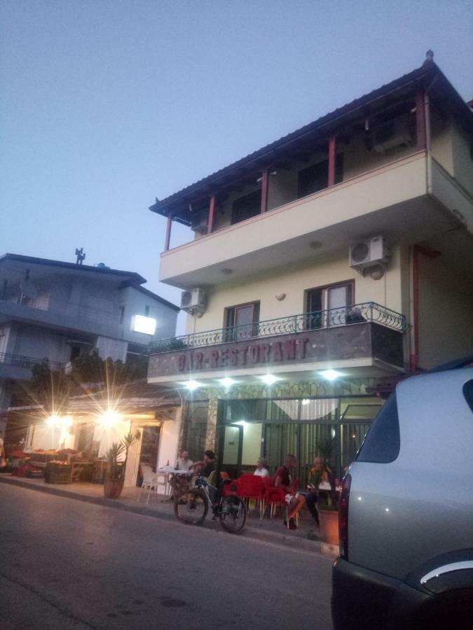 Nako Bar&restaurants * Permet